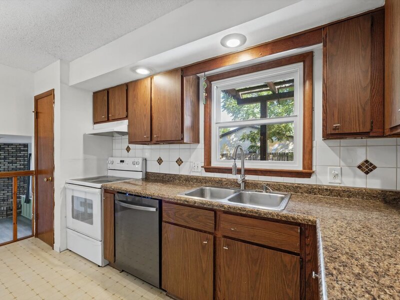 2006 Clover Court Champaign IL 61821