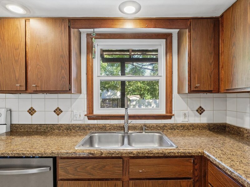 2006 Clover Court Champaign IL 61821