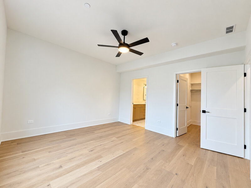 1931 S Jefferson Street Chicago IL 60616