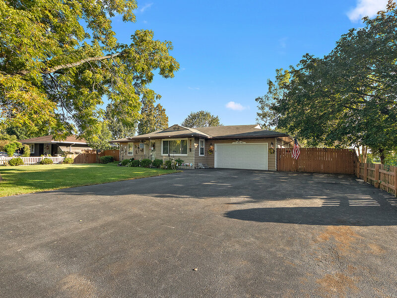 901 E 1st Street Lockport IL 60441
