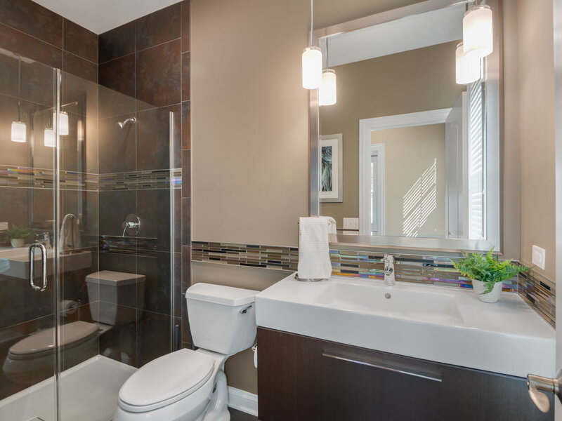 937 N Shore Drive Crystal Lake IL 60014