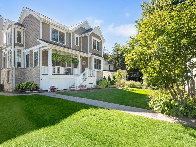 937 N Shore Drive Crystal Lake IL 60014