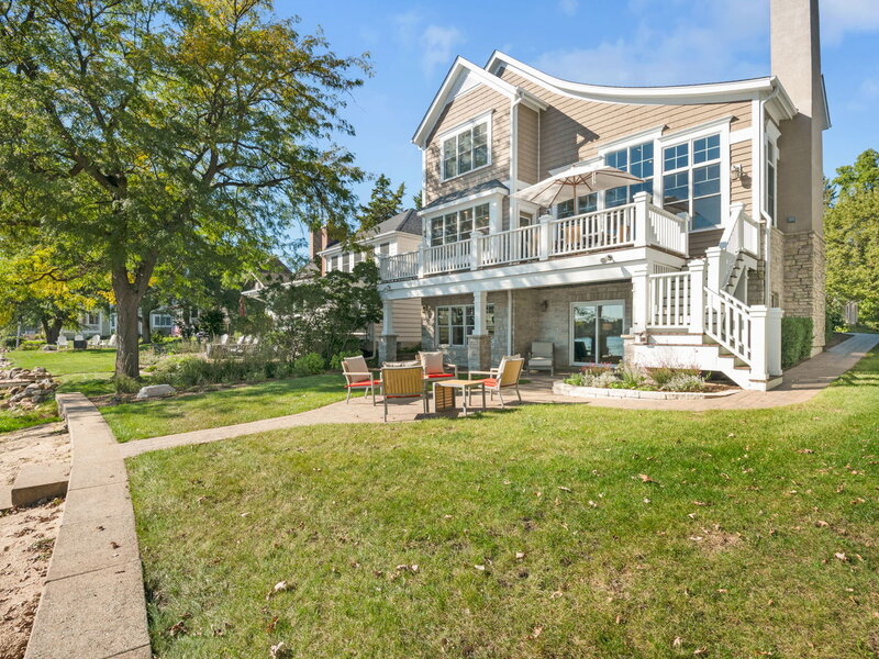 937 N Shore Drive Crystal Lake IL 60014