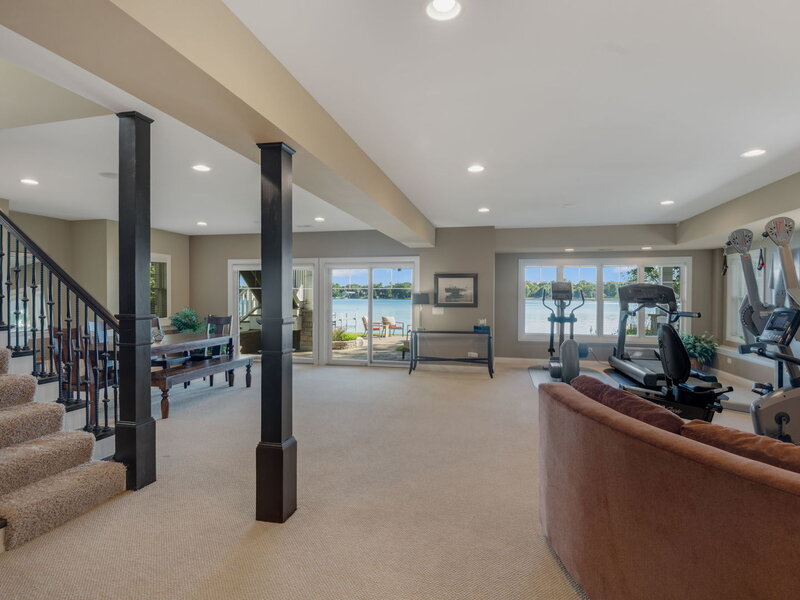 937 N Shore Drive Crystal Lake IL 60014