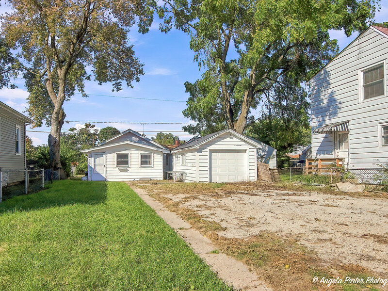 420 Washington Park Waukegan IL 60085