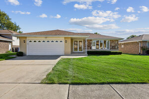 Photo of 7809 Palm Drive Orland Park IL 60462