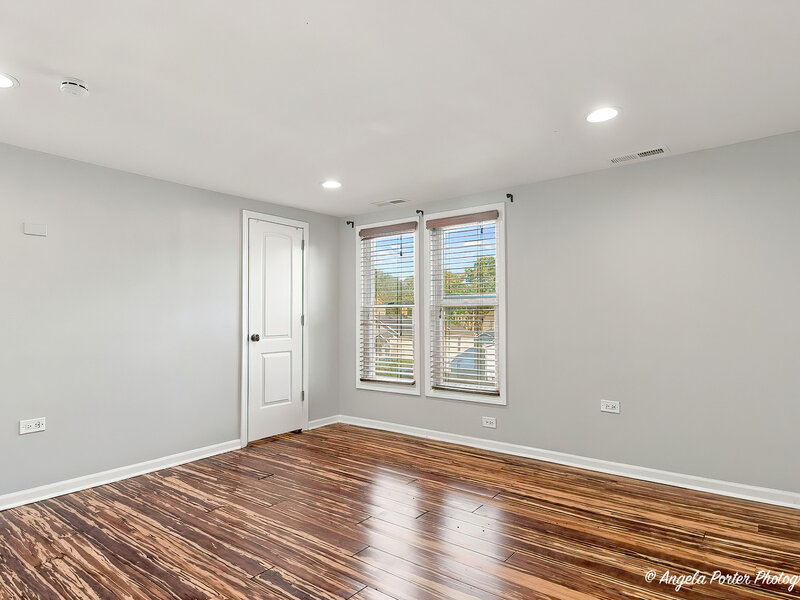 407 4th Street Waukegan IL 60085
