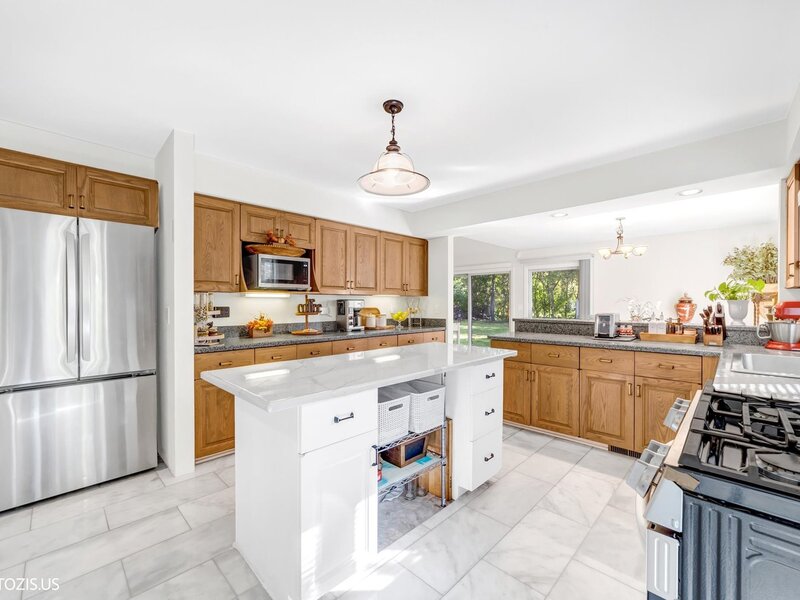 34017 N Lakeside Drive Grayslake IL 60030