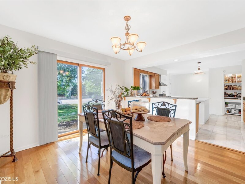34017 N Lakeside Drive Grayslake IL 60030