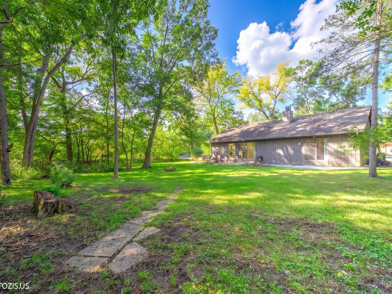 34017 N Lakeside Drive Grayslake IL 60030