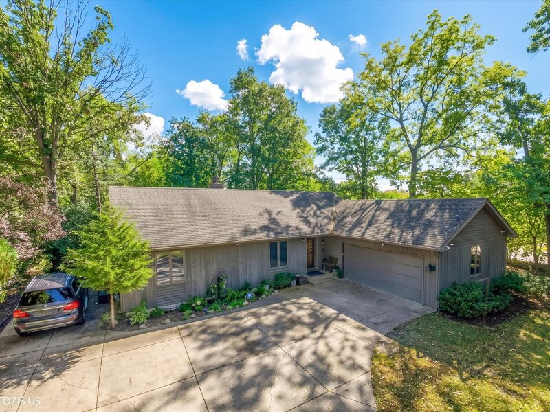 34017 N Lakeside Drive Grayslake IL 60030