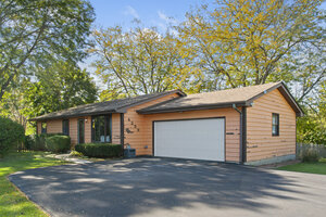 Photo of 4259 Lake Park Avenue Gurnee IL 60031