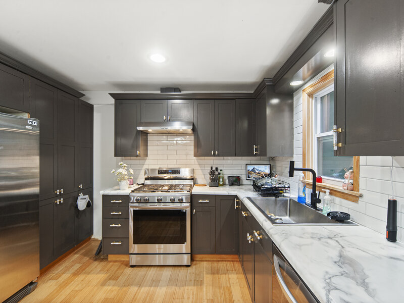 4259 Lake Park Avenue Gurnee IL 60031