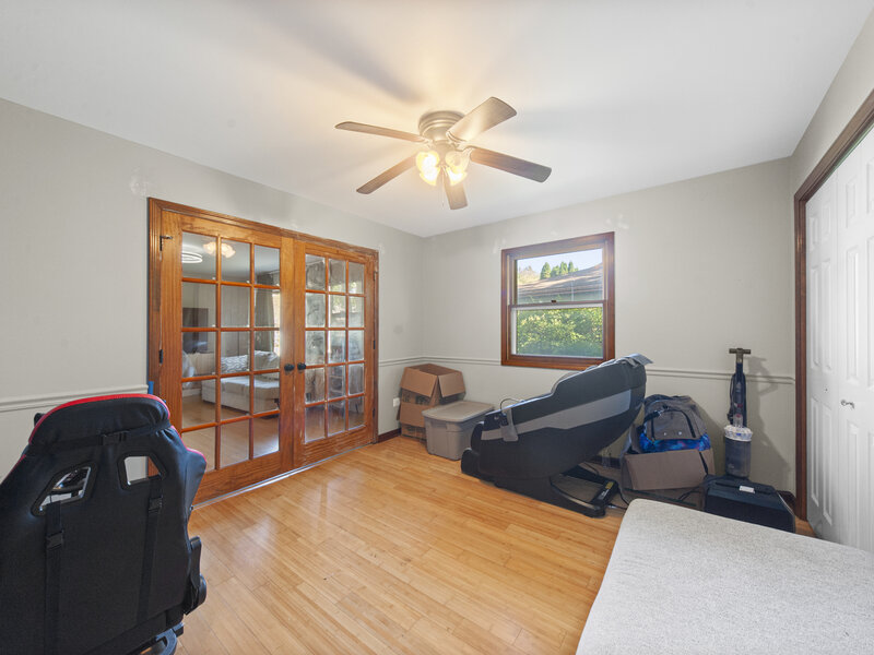 4259 Lake Park Avenue Gurnee IL 60031