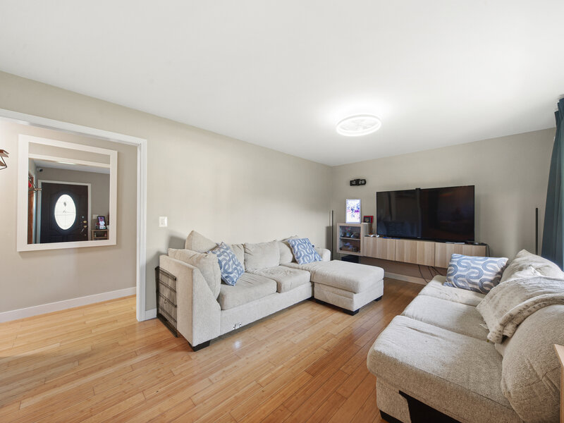 4259 Lake Park Avenue Gurnee IL 60031