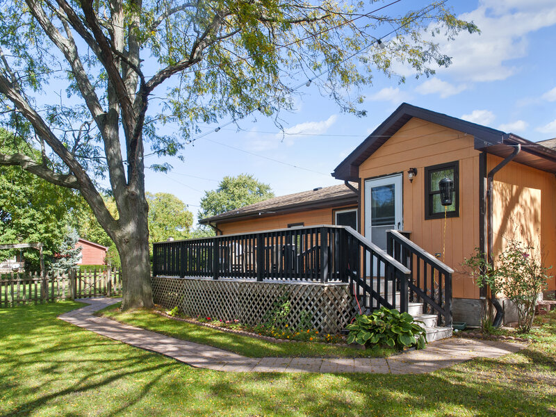 4259 Lake Park Avenue Gurnee IL 60031