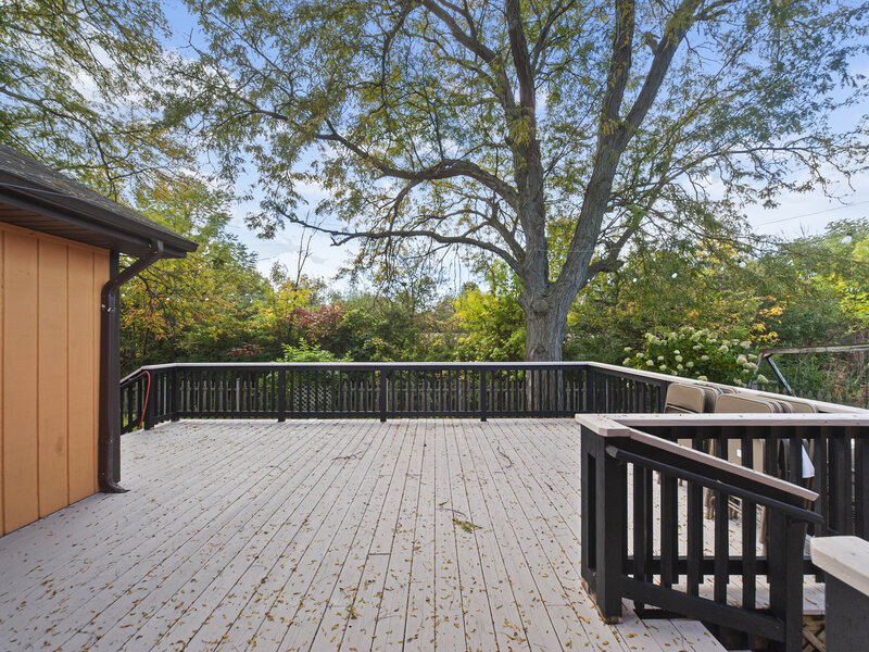 4259 Lake Park Avenue Gurnee IL 60031