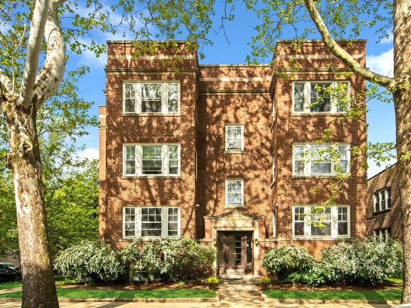 5700 N Artesian Avenue Chicago IL 60659