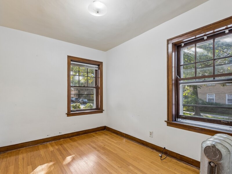 5700 N Artesian Avenue Chicago IL 60659