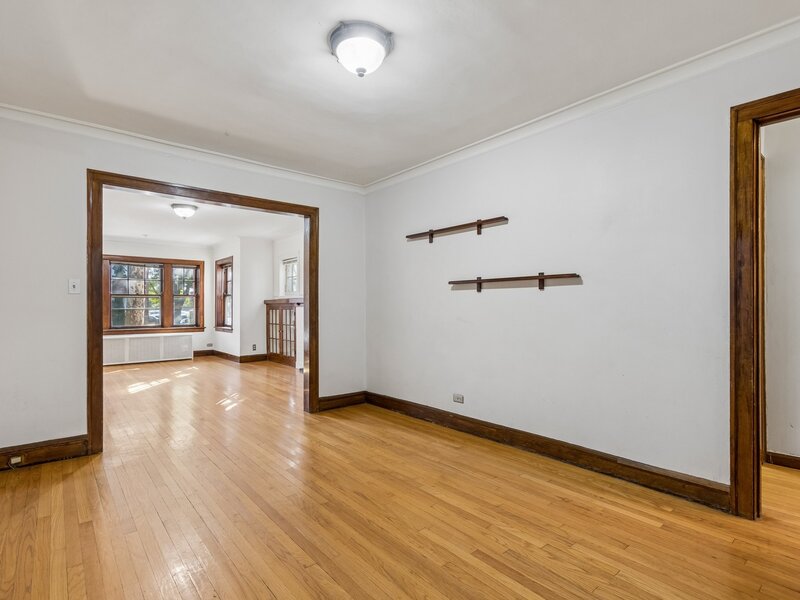 5700 N Artesian Avenue Chicago IL 60659