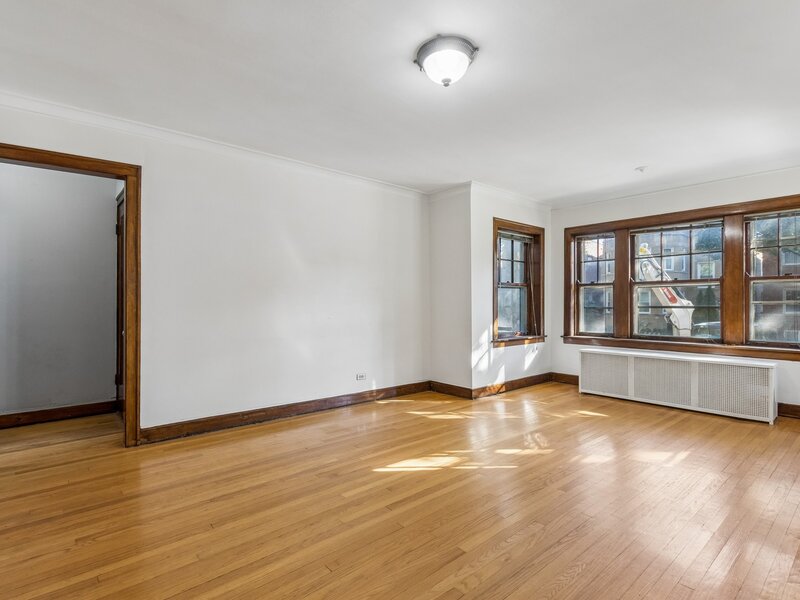 5700 N Artesian Avenue Chicago IL 60659
