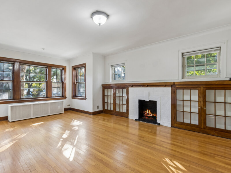 5700 N Artesian Avenue Chicago IL 60659