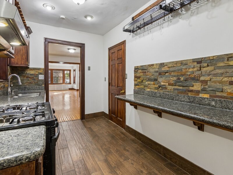 5700 N Artesian Avenue Chicago IL 60659
