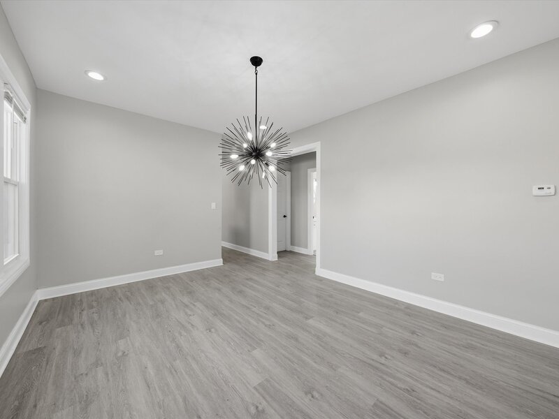 10453 S Indiana Avenue Chicago IL 60628