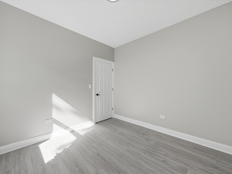 10453 S Indiana Avenue Chicago IL 60628
