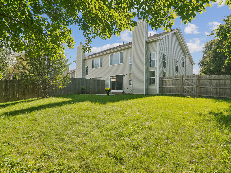 1432 Newport Lane Mundelein IL 60060