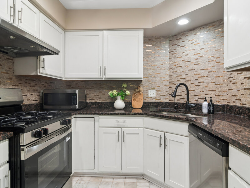 1432 Newport Lane Mundelein IL 60060