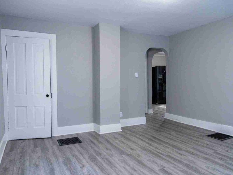 1432 W 6th Street Davenport IA 52802