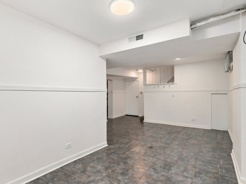 45 S Julian Street Naperville IL 60540