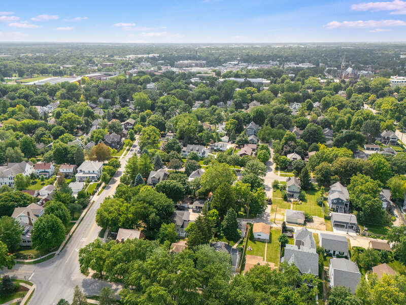 45 S Julian Street Naperville IL 60540