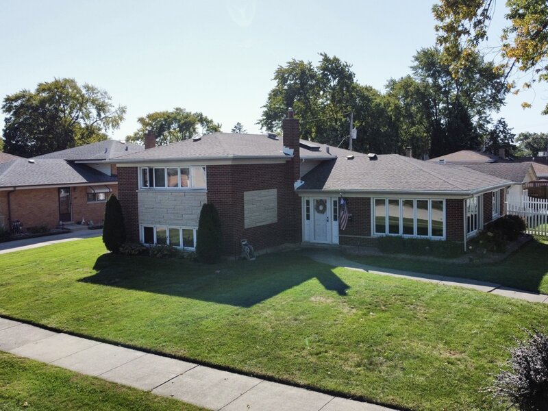 4537 W 102nd Street Oak Lawn IL 60453