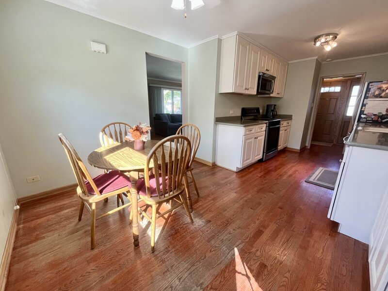 4537 W 102nd Street Oak Lawn IL 60453