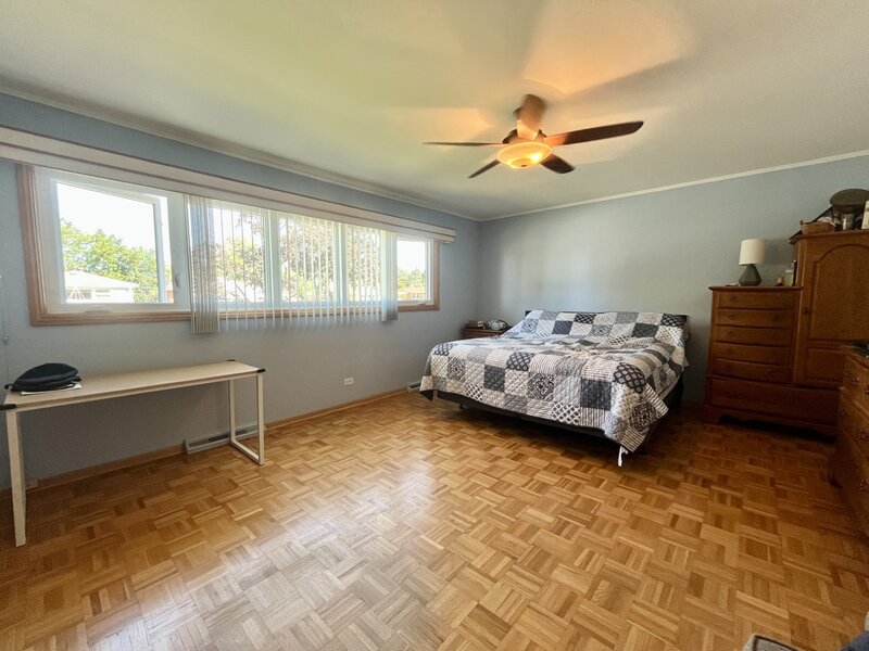 4537 W 102nd Street Oak Lawn IL 60453