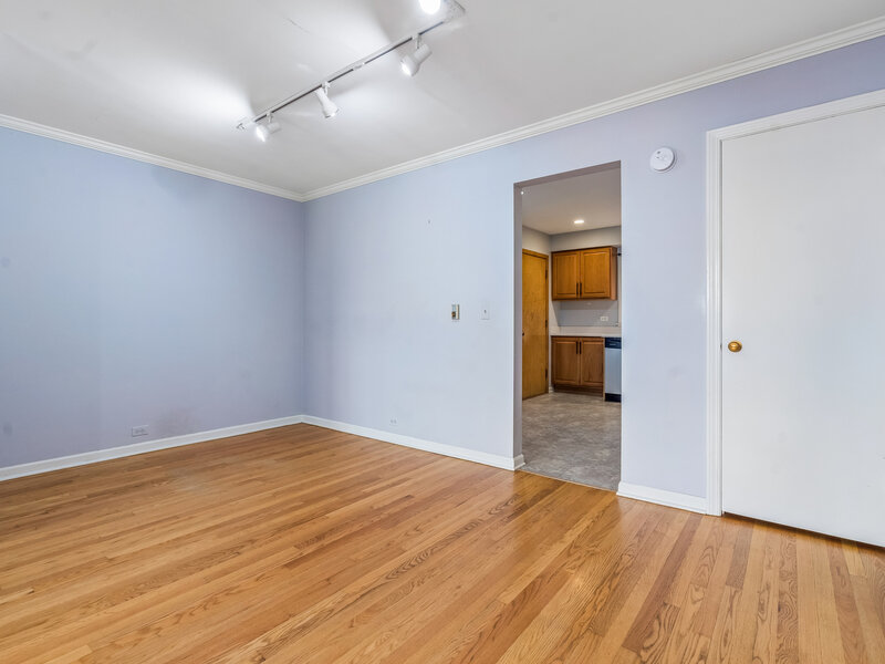 912 Hinman Avenue Evanston IL 60202