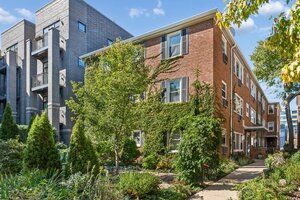Photo of 912 Hinman Avenue Evanston IL 60202 Unit 2W