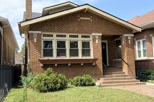 Photo of 8118 S Saint Lawrence Avenue Chicago IL 60619