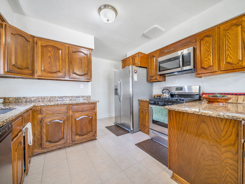 18026 Oakley Avenue Lansing IL 60438