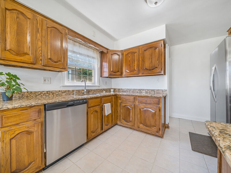 18026 Oakley Avenue Lansing IL 60438