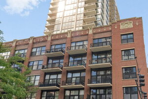 Photo of 210 S Desplaines Street Chicago IL 60661 Unit 1901