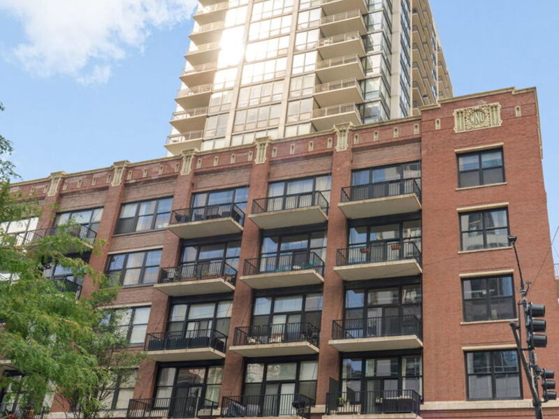 210 S Desplaines Street Chicago IL 60661