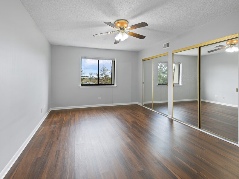 1472 Carol Court Palatine IL 60074