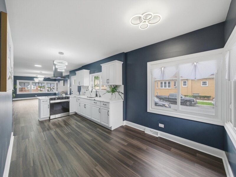 6601 S Francisco Avenue Chicago IL 60629