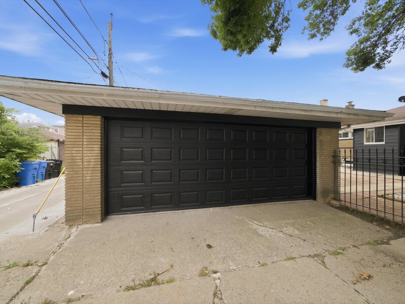 6601 S Francisco Avenue Chicago IL 60629