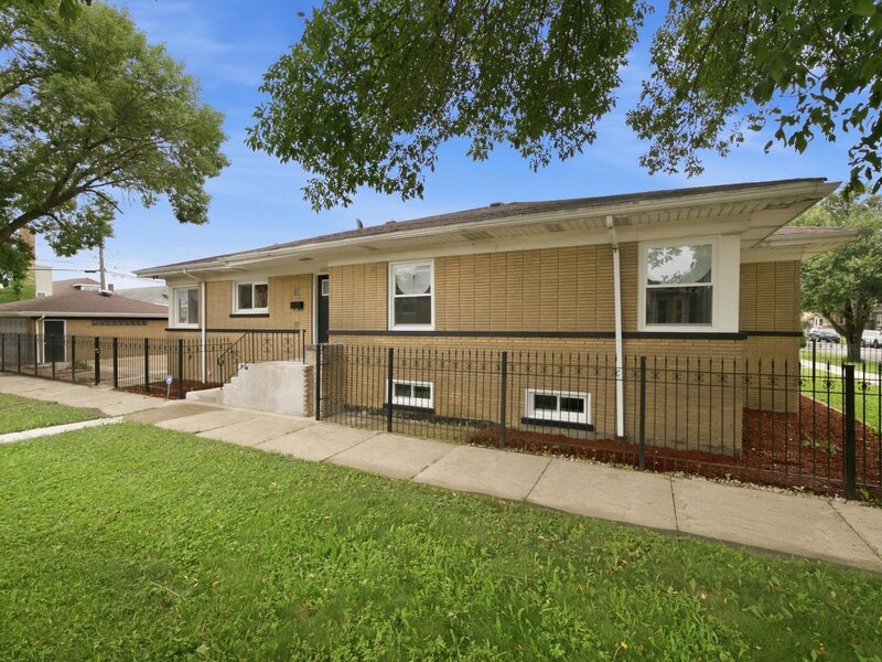 6601 S Francisco Avenue Chicago IL 60629