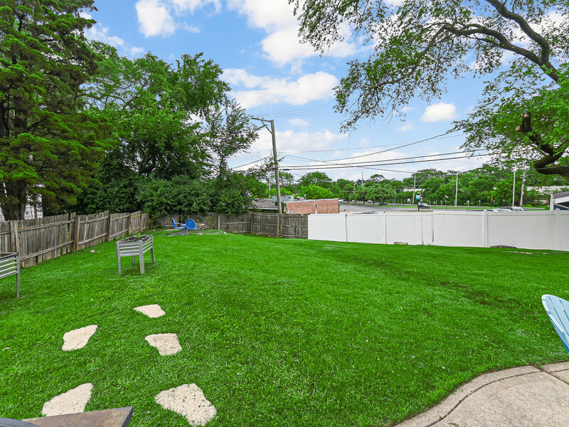 17561 Sycamore Drive Homewood IL 60430