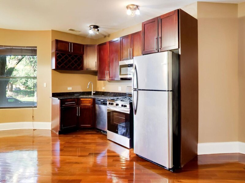 5203 S Indiana Avenue Chicago IL 60615
